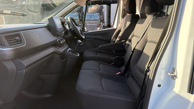 Renault Trafic Lwb Diesel LL30 Blue dCi 150 Extra [Safety] Van